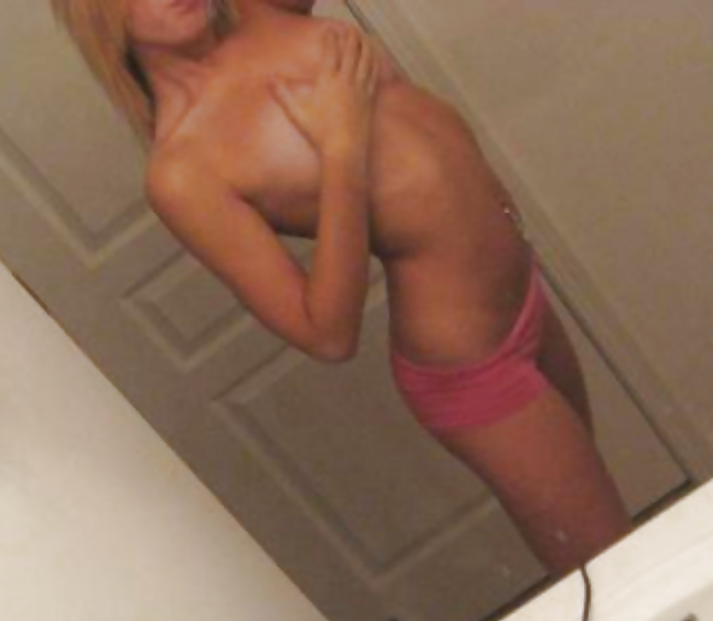 Sexy Blond SelfShooter pict gal