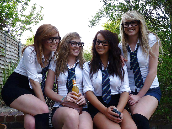 Joolie the Skoolie pt8 pict gal