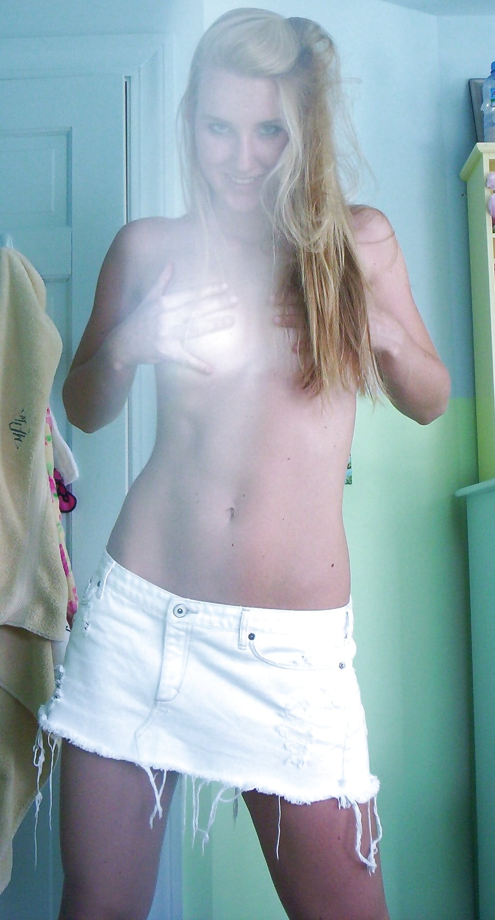 Un named Blonde Slut pict gal