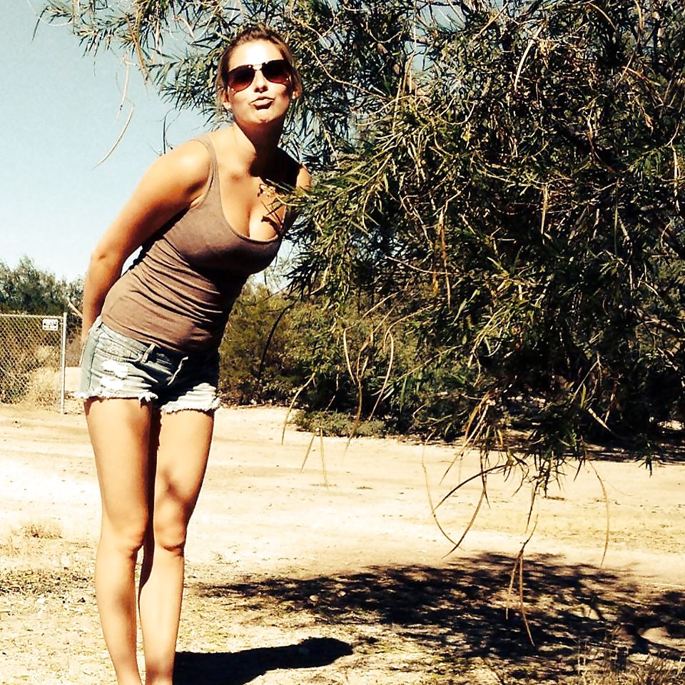 Facebook-Sluts-4 pict gal