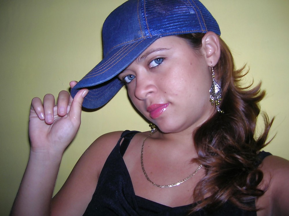 SmutDates Username 'LatinTreat19' pict gal