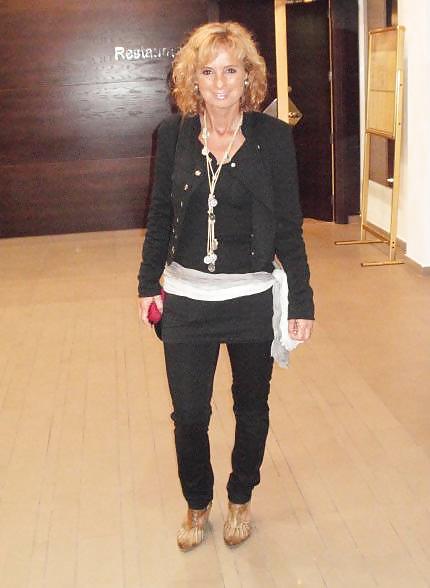 Mama Sylvia pict gal