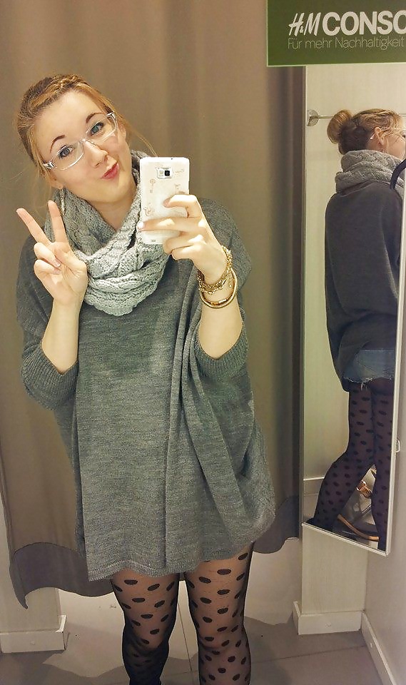 Facebook Girl II pict gal