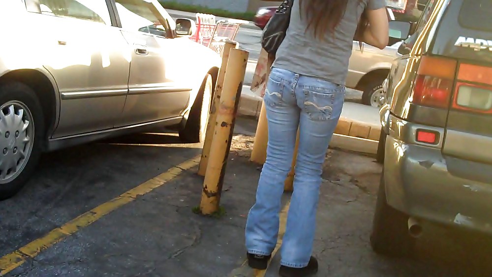 Pattys nice tight butt ass in jeans in the parking alot pict gal
