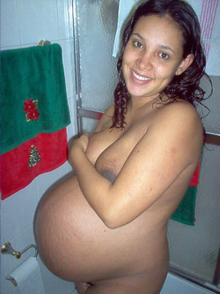 Pregnant mexican girl naked — pic 8