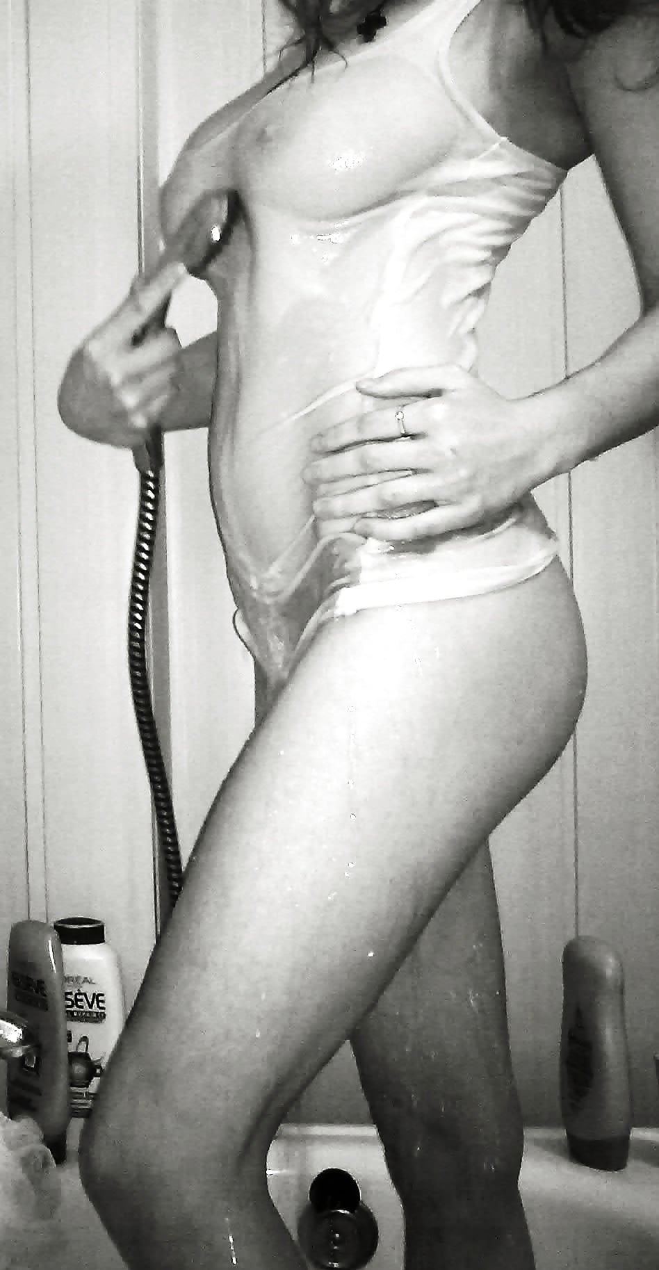 A nail technician Yevgeniya (Eugenia) pict gal