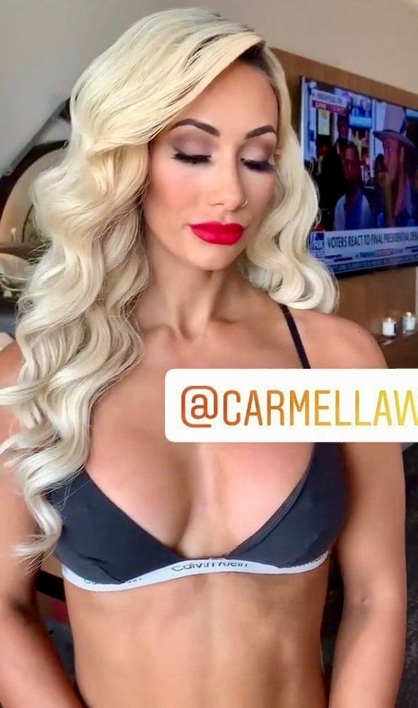 Carmela nackt wwe WWE’s Carmella