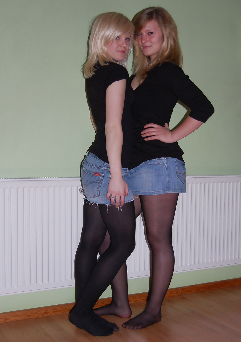 Pantyhose mix 23 pict gal