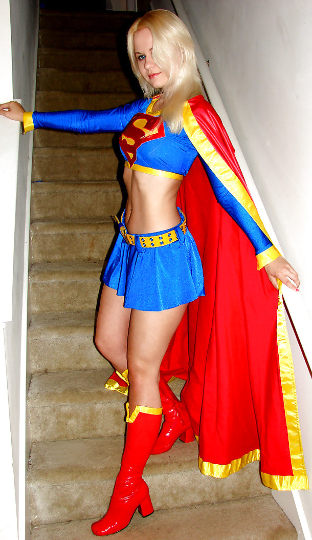 Busty Super Heros pict gal