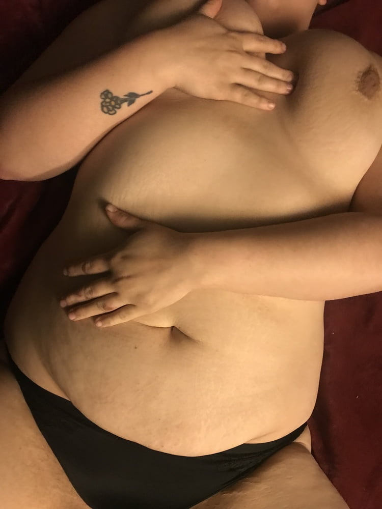 Pregnant lesbian belly button