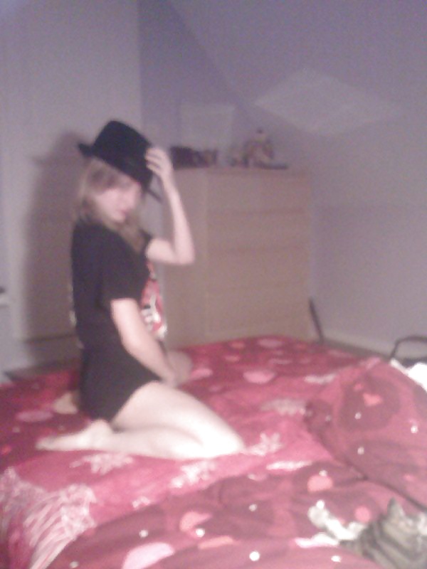 French amateur pict gal