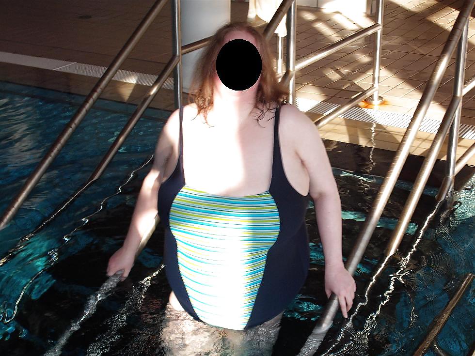 my wife in swimsuit pict gal