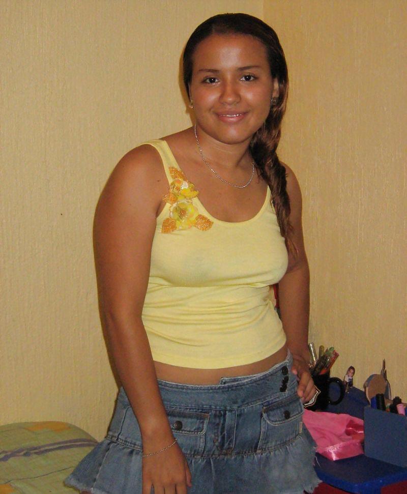 HOT LATINA TEEN pict gal