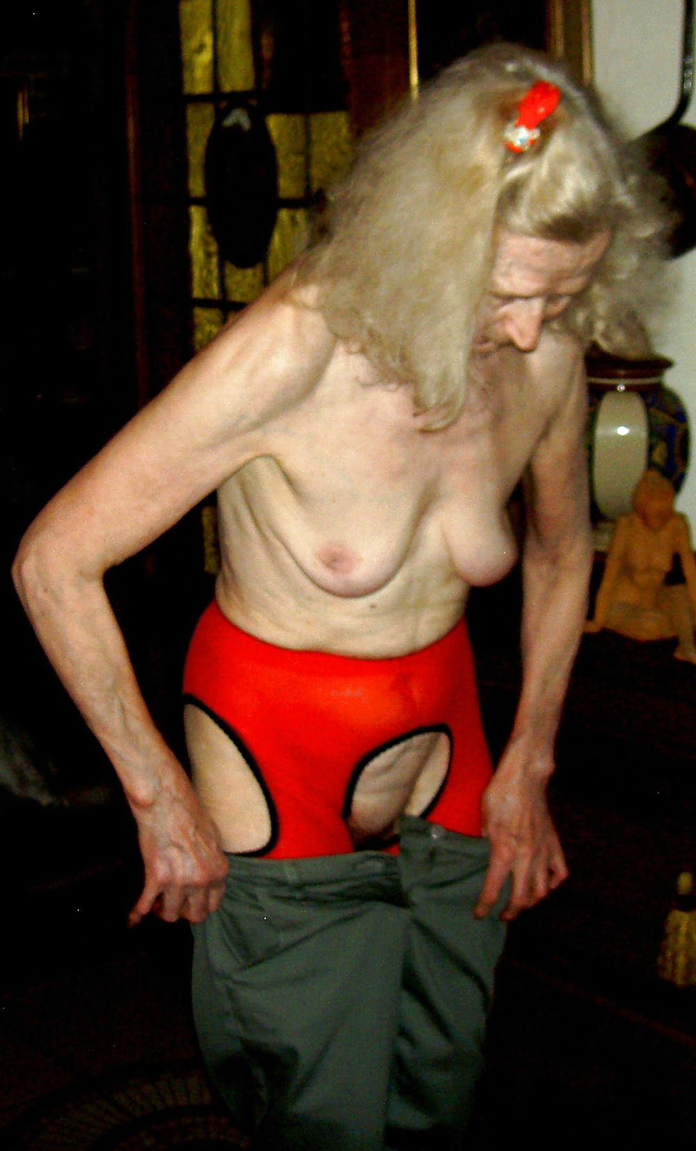 TITS   skinny granny   old women pict gal