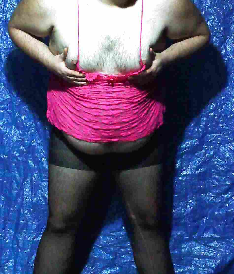 sissy in pink pict gal