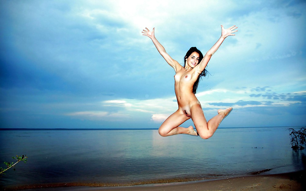 Nude Jumping HD Porn Search.