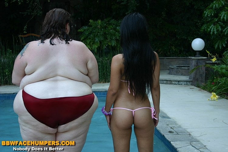 Fat Chicks With Skinny Friends 8 - 21 Photos 