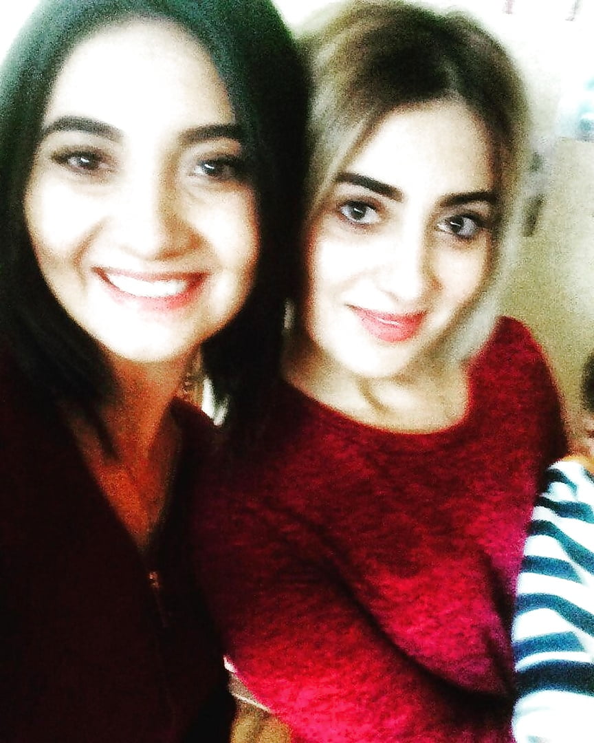 (This cunt loves to suck dick) pict gal