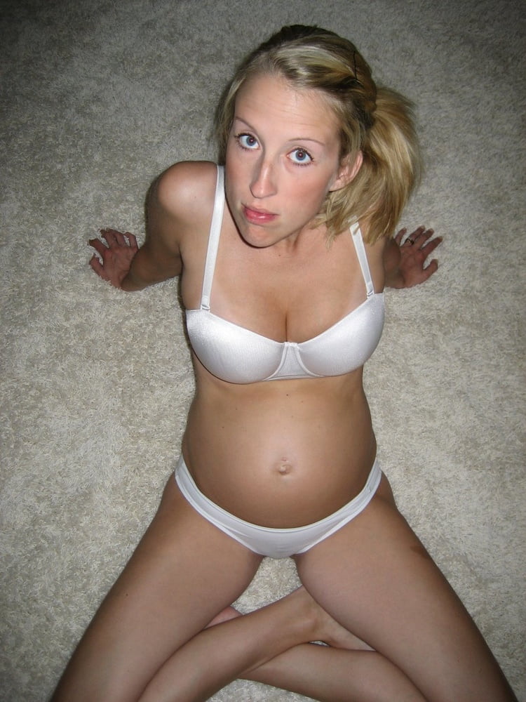 Privat pics of My wife's girlfriend Marion pregnant - 30 Photos 