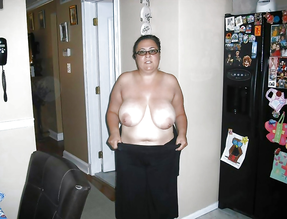 Busty Wife pict gal