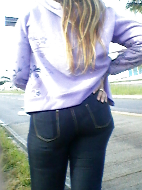 Rabuda no ponto do busao pict gal