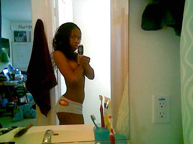 Selfshot 7 pict gal