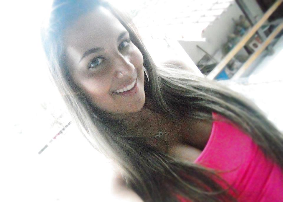 JULIA CAVALHEIRO MOREIRA pict gal