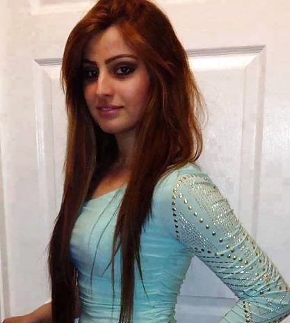 desi indian stunning hot cute babes: non nude pict gal