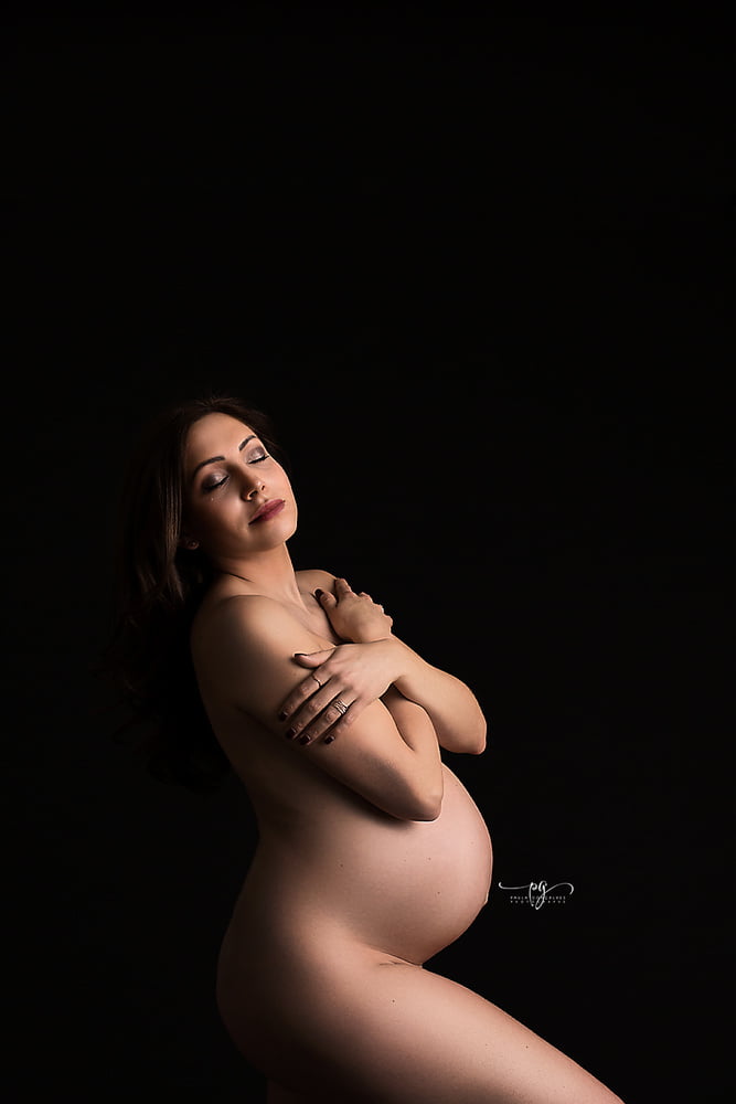 Lovely pregnant 4 - 25 Photos 