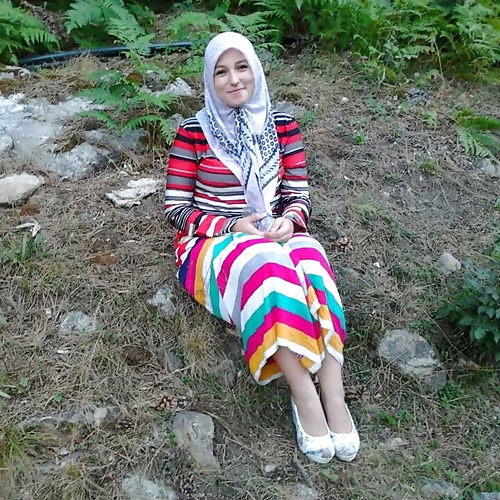 Turkish Hijab Nylon Feet High Heels Sexy Amateur Stockings 2 pict gal