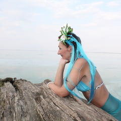 XXX See and Save As green outfil and green water porn pict naked pictures thumbnail