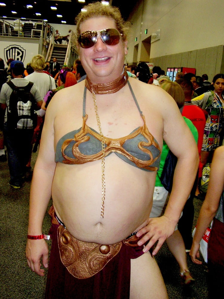 Princess Leia cosplay photo #324951568