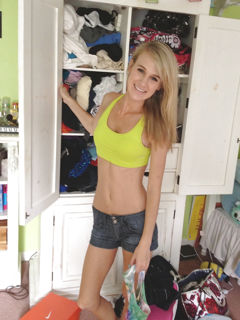 Fit And Skinny Blonde Teen pict gal