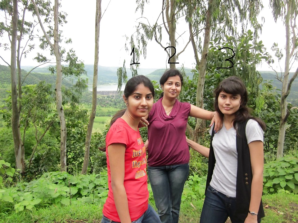 Select girl for tonight, comment pict gal