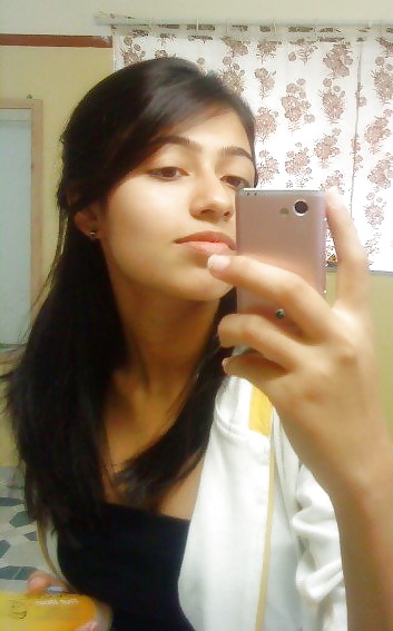 Hot Indian, Arab and others pict gal