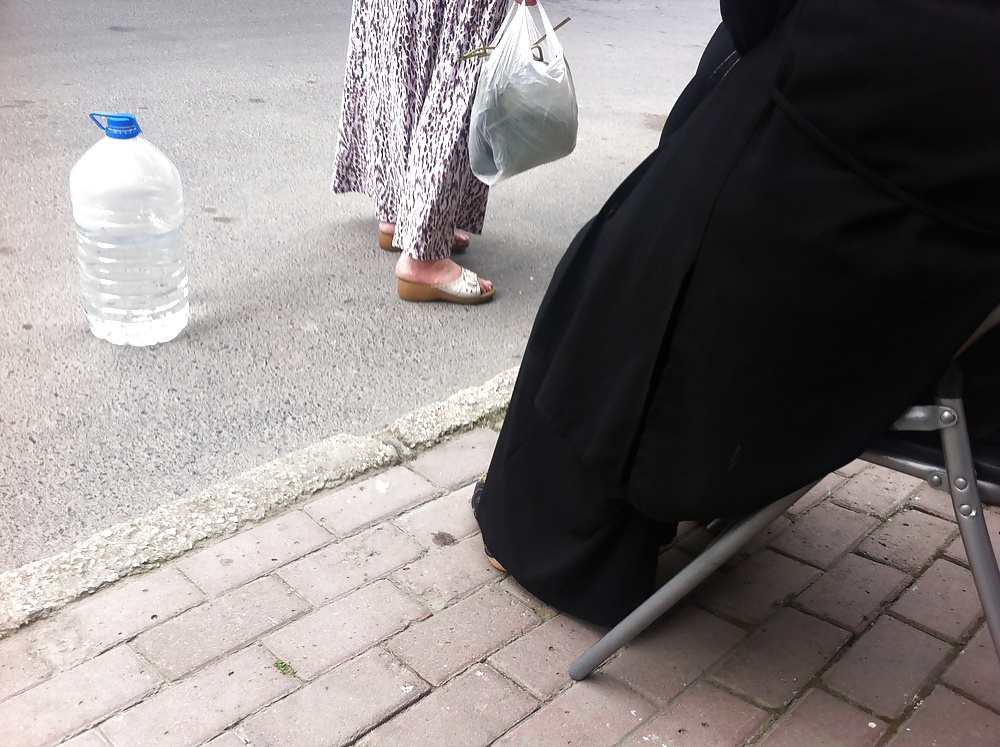 Turkish hijab turban milf natural feet foot ayak candid pict gal