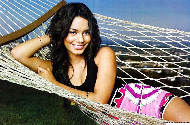 Vanessa Hudgens mega collection pict gal