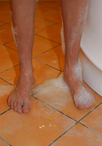 Flory 7  Cute Boy Feet Shower pict gal