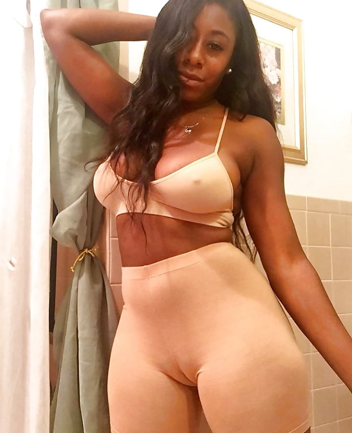Sexy Black Girls With Cameltoe