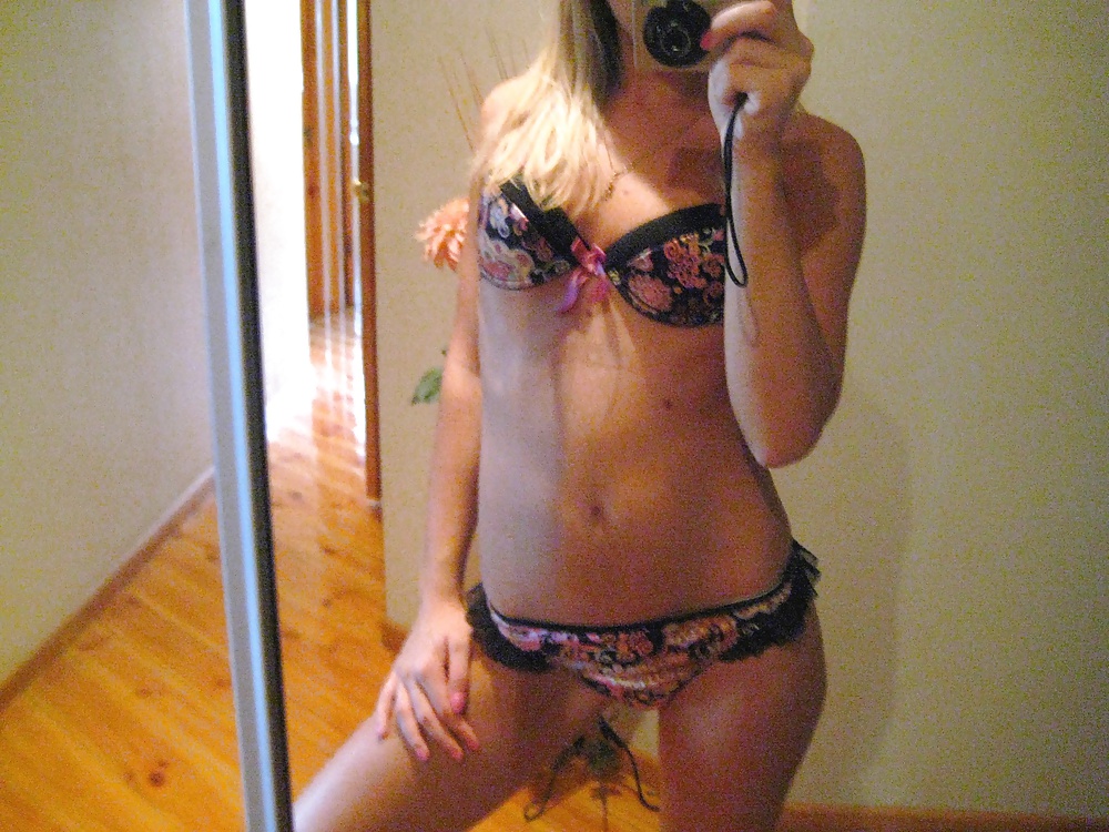 Me in sexy dessous pict gal