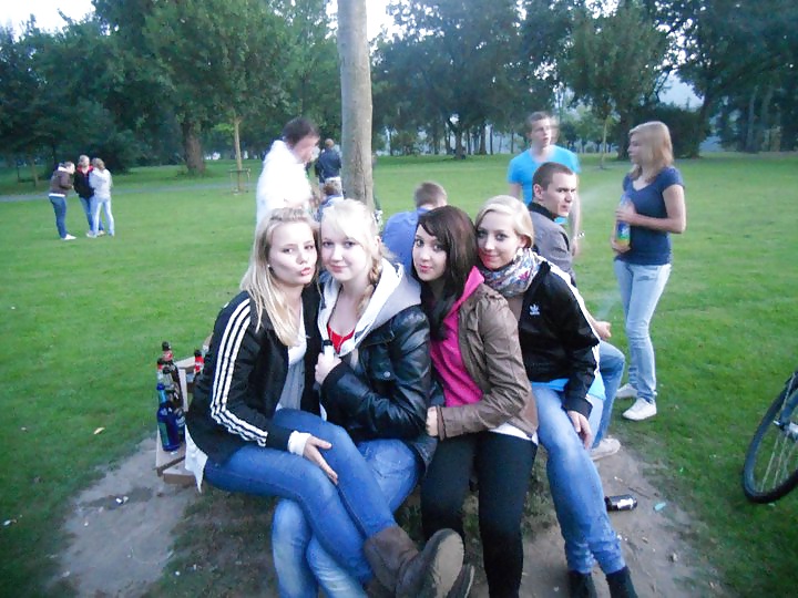 Dream Bitches pict gal