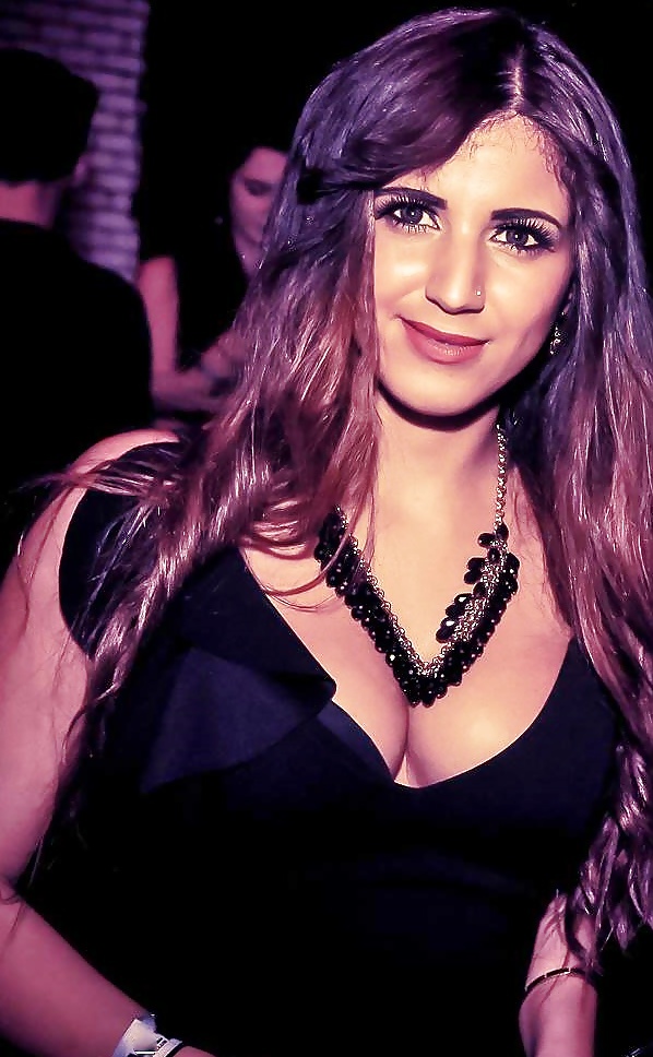 Girls partying in club - Paris #13 pict gal