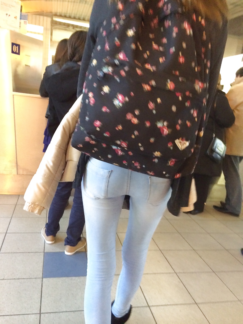 Nice Thigh Gap 2 pict gal