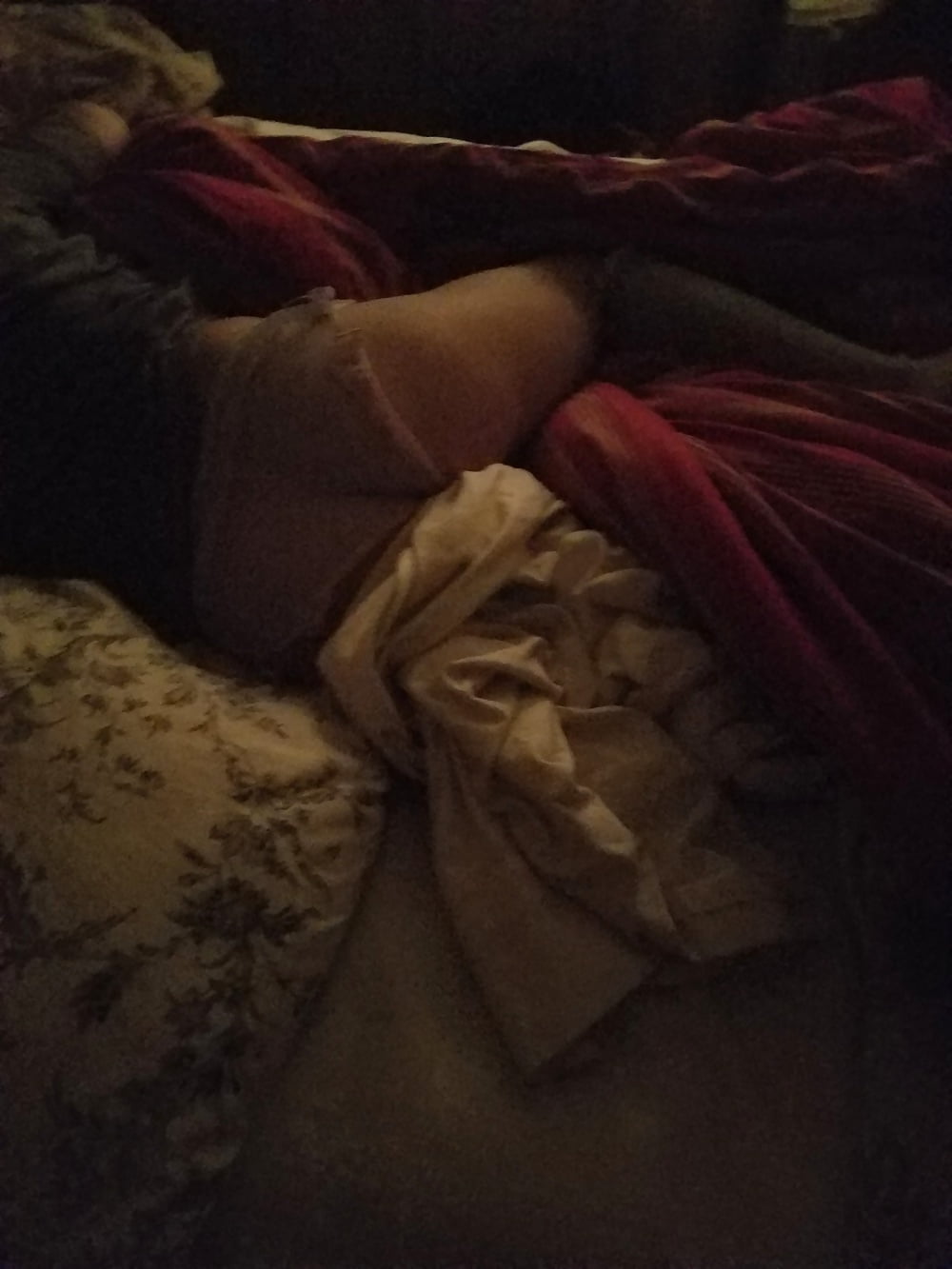 Wife unaware socks and upskirt pict gal