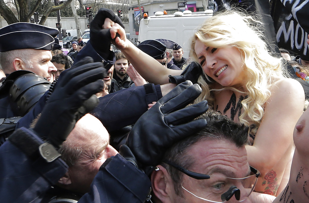 Femen 2013-04-04 Topless Jihad protest day pict gal