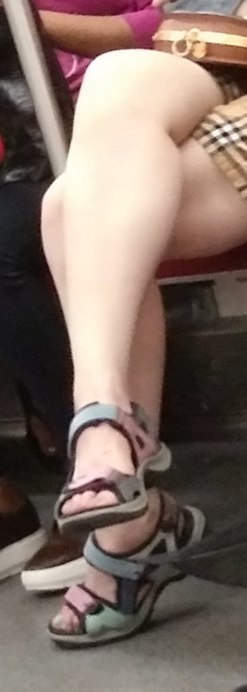 Candid legs and feet.... pict gal