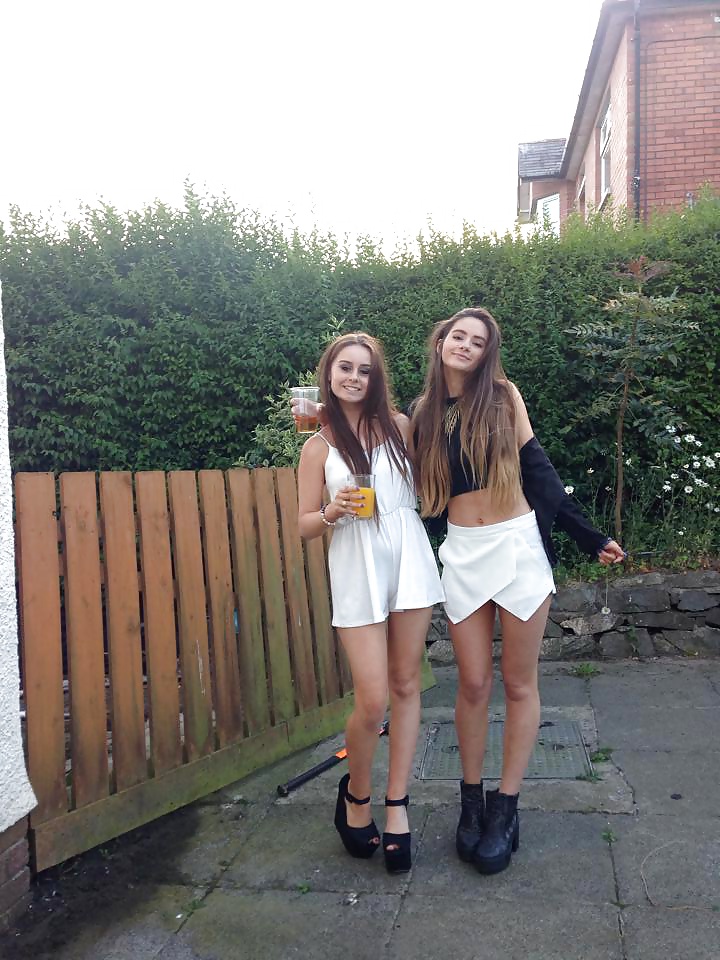 UK Facebook Teen - Cara pict gal