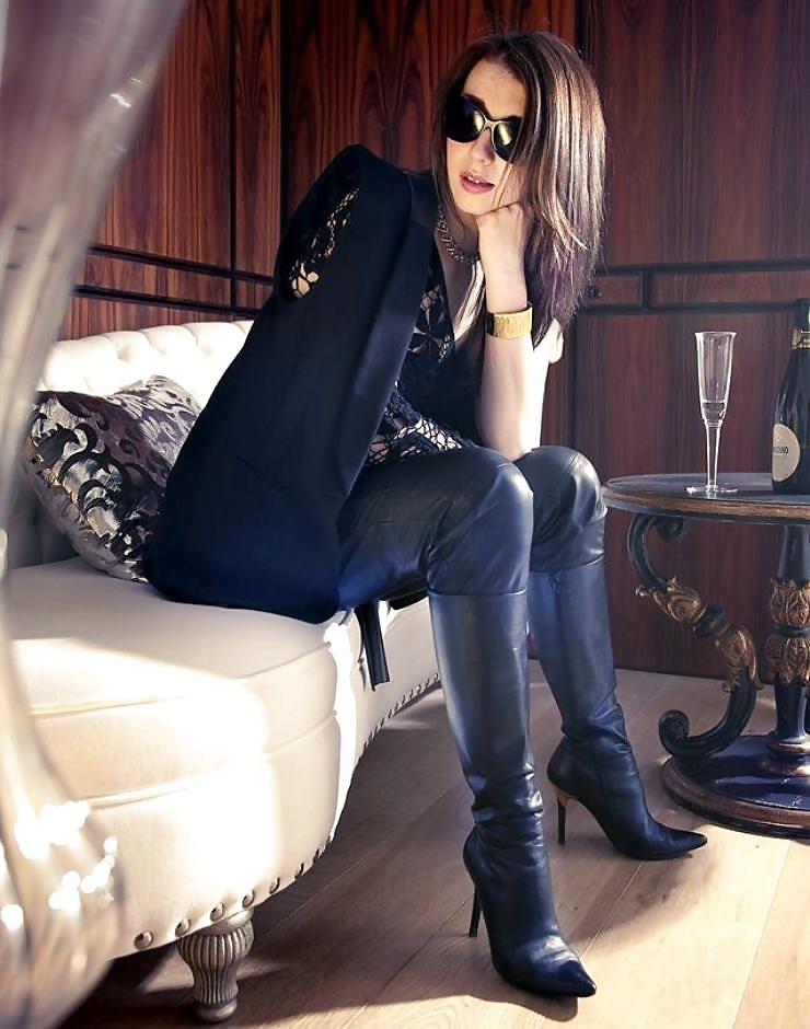 Girls in Leather and Boots part 13 pict gal