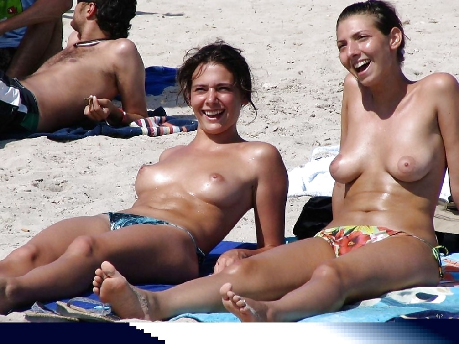 On the beach 30 pict gal