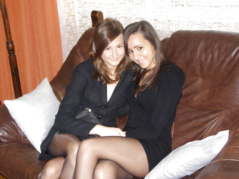 More Than One Sexy Babe 1 pict gal